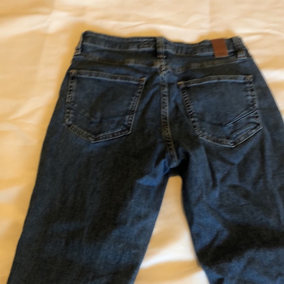 Women’s size 25 Vans distressed blue jeans - Picture 13 of 15